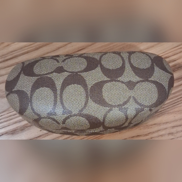 EUC Coach Tan Signature Saffiano Leather Hard Clam Shell Glasses Sunglass Case - Picture 2 of 7